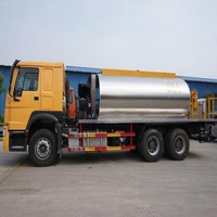 High Performance Asphalt Patch Truck HOWO 6x4 16 CBM 16M3 Asphalt Sprinkler Truck