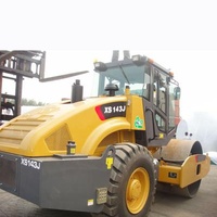 Hotels 4 tons small mini asphalt vibration road roller XMR403 for sale