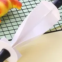 Baking Tools Dough Cutter Bread Slicer Croissant Knife Non-stick Pastry Roller Machine With Handle Plastic Kitchen Mould