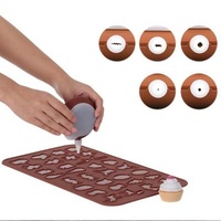 Christmas Viable Silicone Macaron Mat BPA Free Oven Cookie Mat Pastry Tubing Baking Pot With Spouts