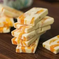 Soft Cake Milk Dessert Snack Filled Mango, Strawberry, Kiwi Sweets Chinese Specialty Baked Pastry Food
