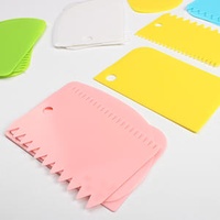 Hot-selling Soft Dough Cutter High Quality Baking Pastry Cake Tool Cake Cream Scraper Plastic Dough Scraper