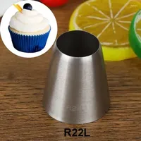 Baking Tools R22L Round Piping Tip Decorating Nozzle Pastry Tips Fondant Cake Tool Works With The Standard Or Large Coupler And Bags
