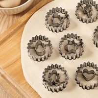 11 Pcs Cake Tools and Accessories Biscuit Mold Baking Pastry Tools Stainless Steel Christmas Biscuit Cake Decorating Tools Set