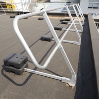 Ballasted guardrail system Self-supporting railing