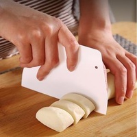 Plastic Pastry Cutter Pizza Dough Scraper Cake Spatulas Tools Fondant Sugarcraft Bread Butter Knife Cutters for Baking