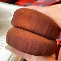 Flowing Sandwich Chocolate Pastry Fills The Hunger with Snacks
