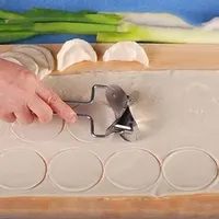 Wholesale- Stainless Steel Dough Press Dumpling Maker Mould Pie Ravioli Cooking Pastry Tools Circle Dumpling Wraper Cutter Making